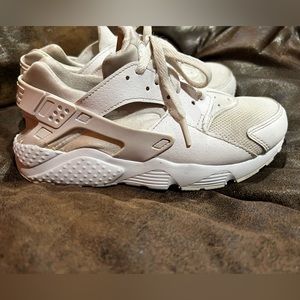 Nike All White Huraches Youth size 3